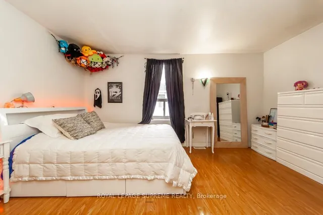 Additional image 20 of 95 Silverthorn Ave