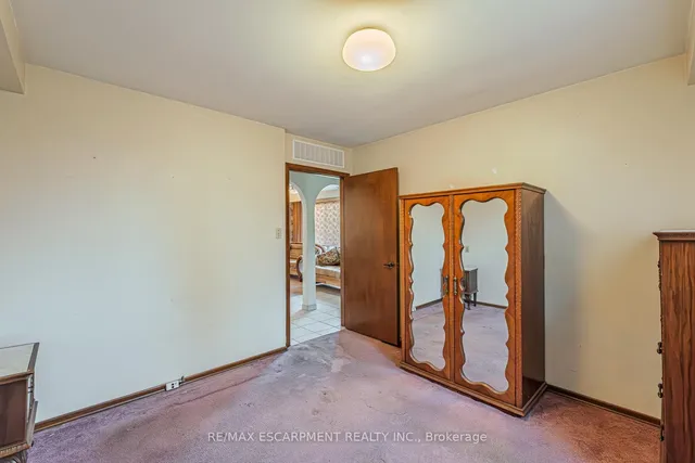 Additional image 31 of 20 Harvard Pl