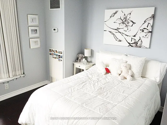 Additional image 15 of 228 Queens Quay Unit 1202