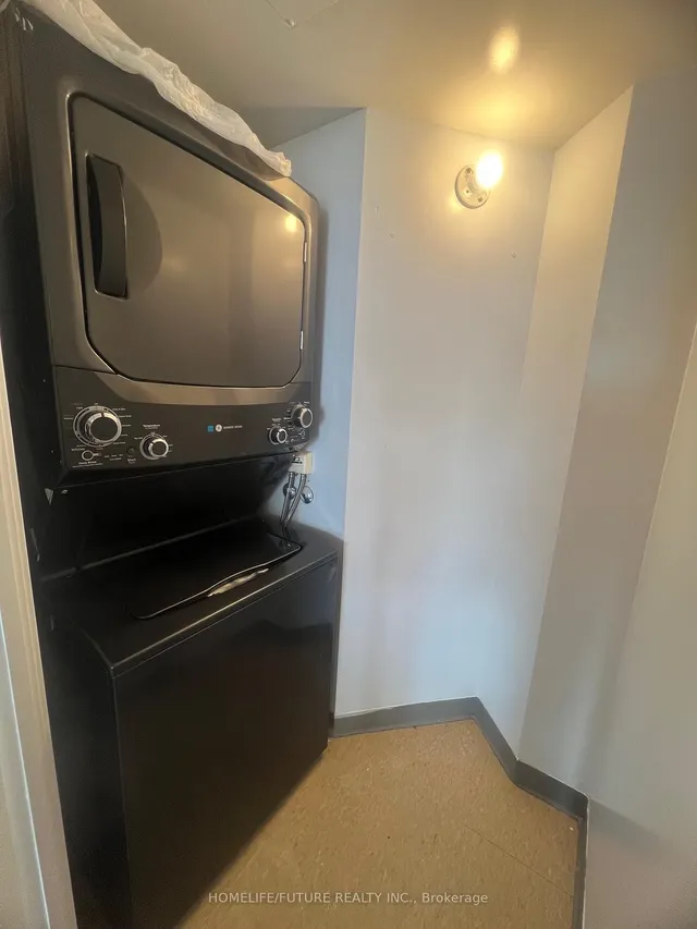 Additional image 28 of 550 Queens Quay Unit 1022