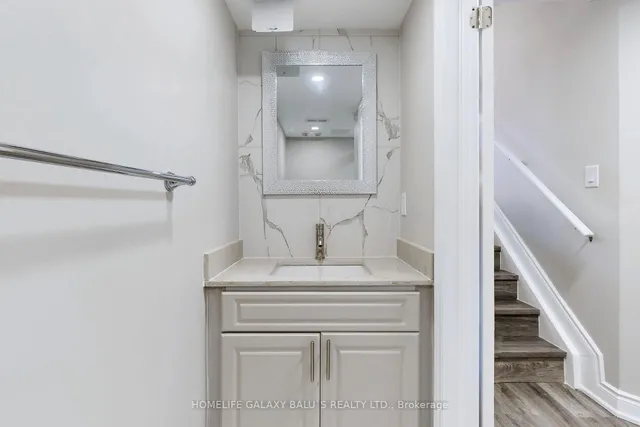 Additional image 44 of 39 Wildflower St