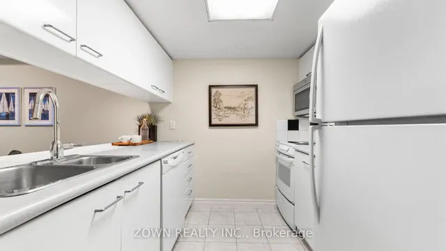 Additional image 9 of 38 Elm St Unit 711