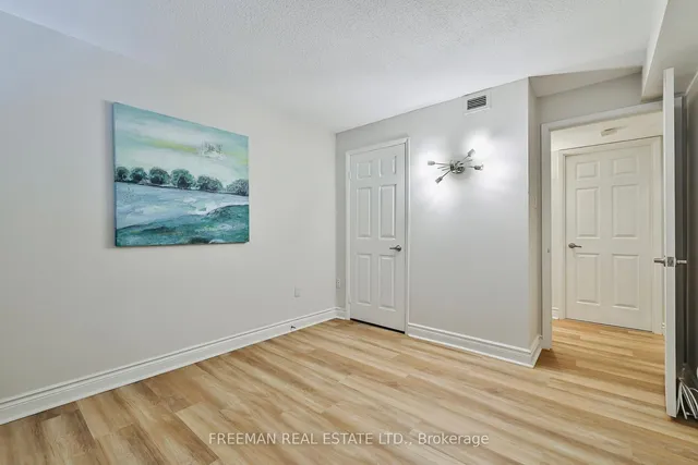 Additional image 4 of 360 Bloor St Unit 204