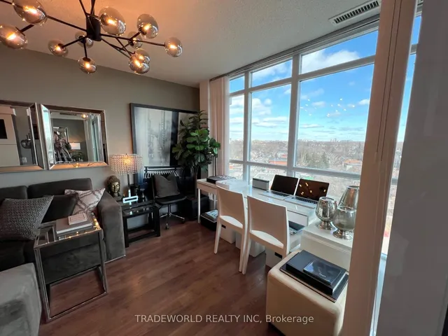 Additional image 3 of 1048 Broadview Ave Unit 804