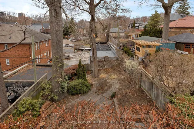 Additional image 40 of 220 Howard Park Ave