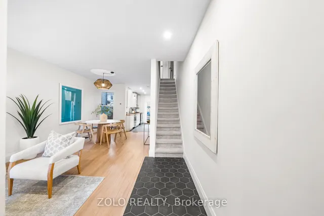 Additional image 23 of 82 Bellwoods Ave
