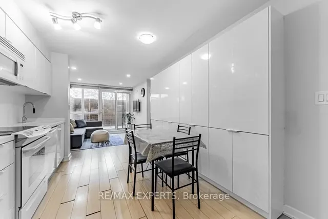 Additional image 12 of 10 Capreol Crt Unit 226