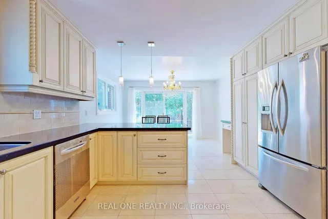 Additional image 14 of 17 Foursome Cres