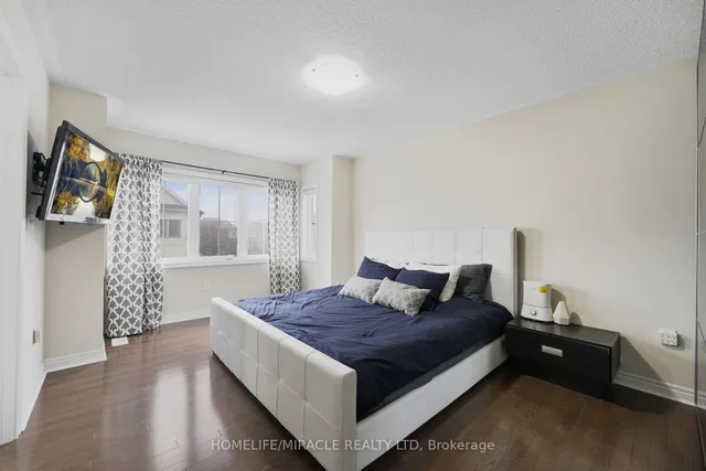 Additional image 22 of 36 Bernadino St