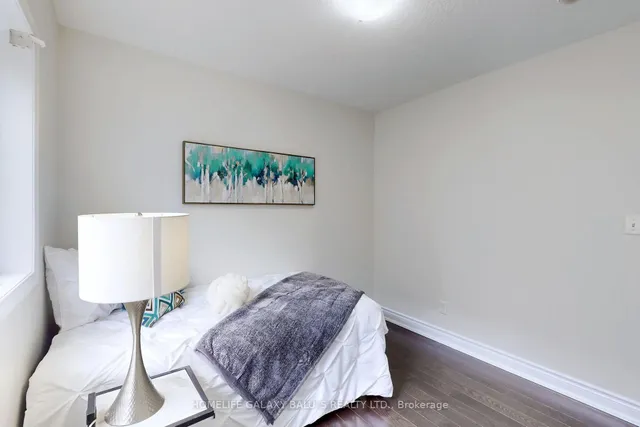 Additional image 27 of 39 Wildflower St