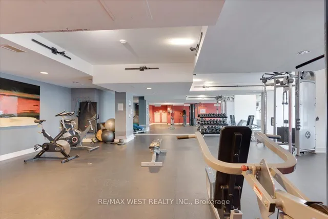 Additional image 16 of 59 East LIberty St Unit 2302