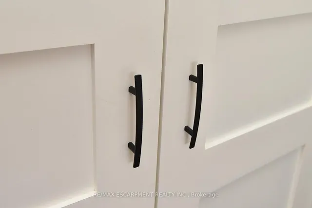 Additional image 25 of 625 Ardleigh Cres