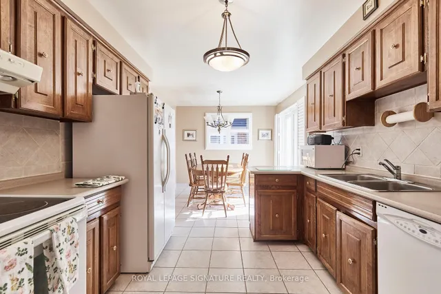 Additional image 6 of 88 Gooderham Dr