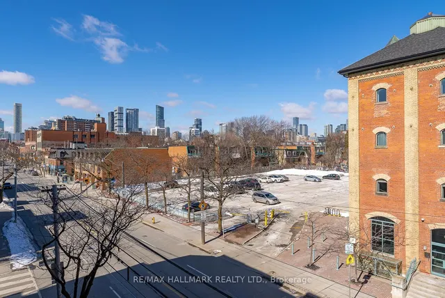 Additional image 31 of 443D Queen St