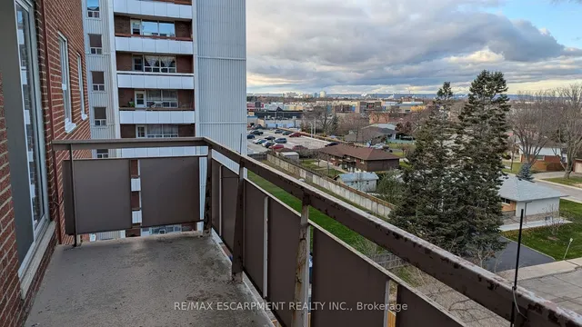 Additional image 22 of 851 Queenston Rd Unit 607