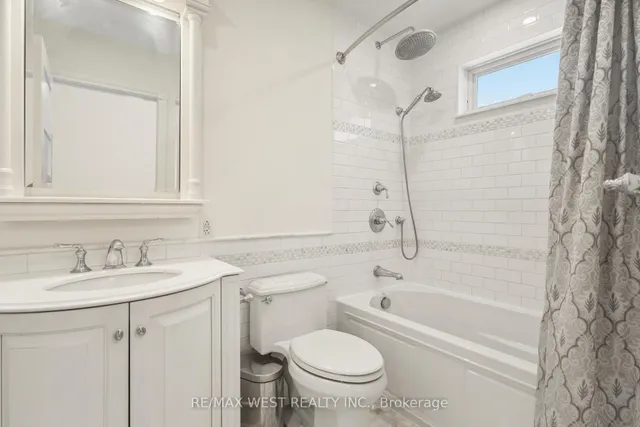 Additional image 34 of 4 Harding Blvd