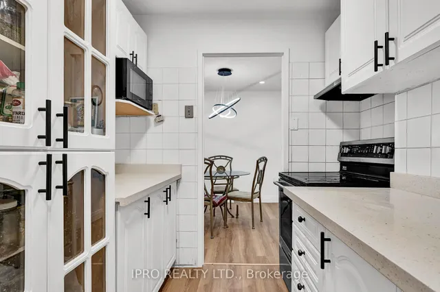 Additional image 12 of 1624 Bloor St Unit 92