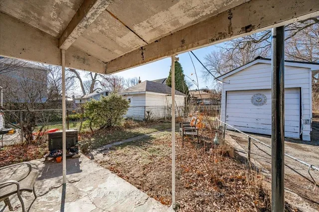 Additional image 27 of 500 Queensdale Ave