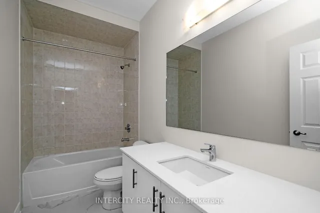 Additional image 31 of 60 Claremont Dr