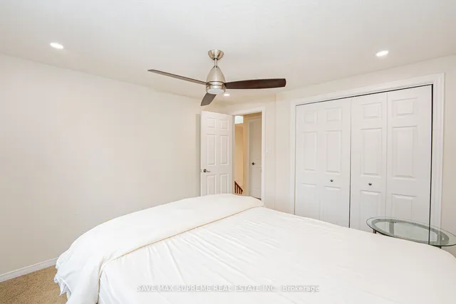 Additional image 31 of 39 Wagon St