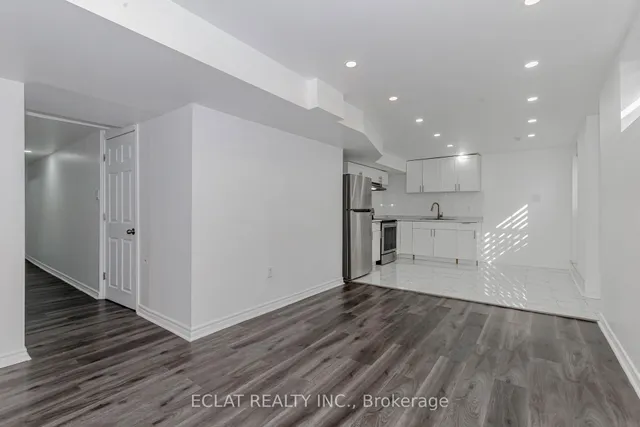 Additional image 39 of 32 Nanaimo Cres