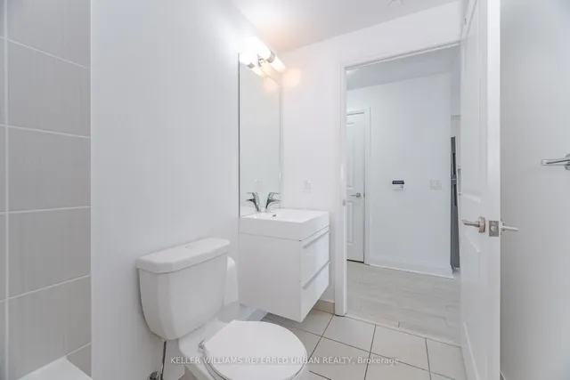 Additional image 20 of 15 Zorra St Unit 903