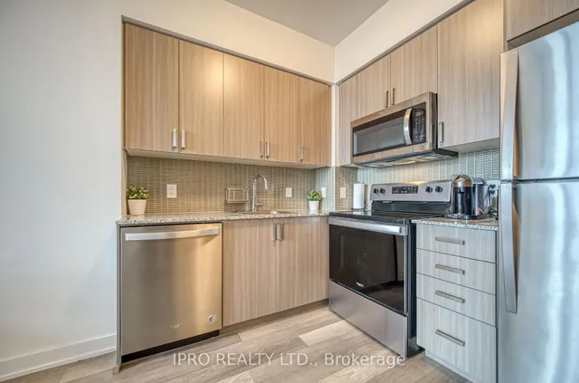 Additional image 11 of 1603 Eglinton Ave Unit 811