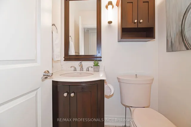 Additional image 20 of 163 Martin Grove Rd