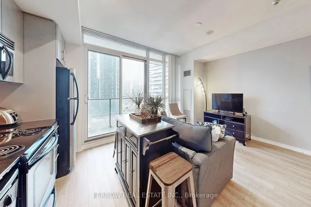 Additional image 6 of 55 Bremner Blvd Unit 1306