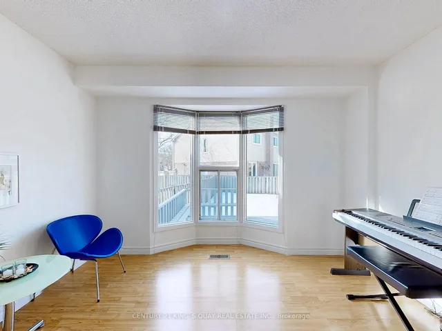 Additional image 8 of 19 Historic Terr