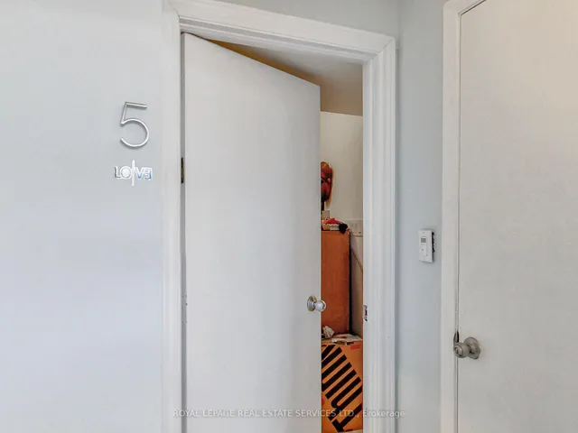 Additional image 27 of 197 Royal York Rd