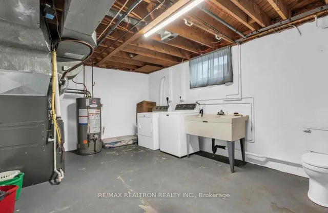 Additional image 33 of 51 Robroy Ave