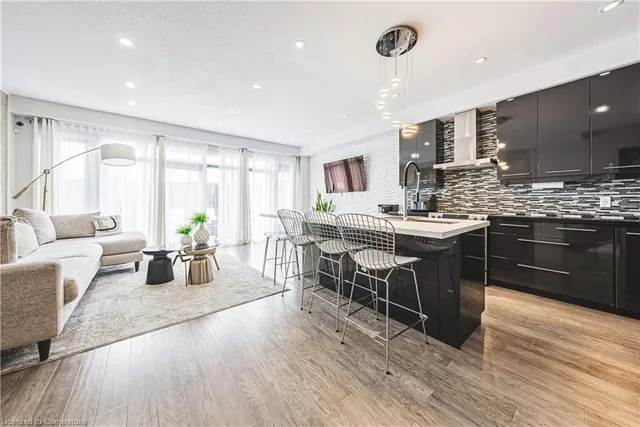 Additional image 8 of 35 Midhurst Hts Unit 26