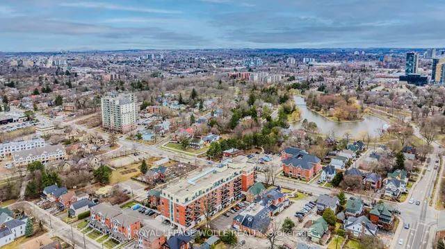 Additional image 47 of 399 Queen St Unit 210