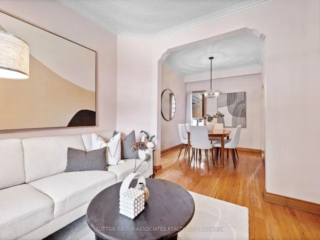 Additional image 6 of 696 Crawford St