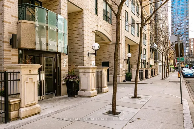 Additional image 3 of 35 Hayden St Unit 1210