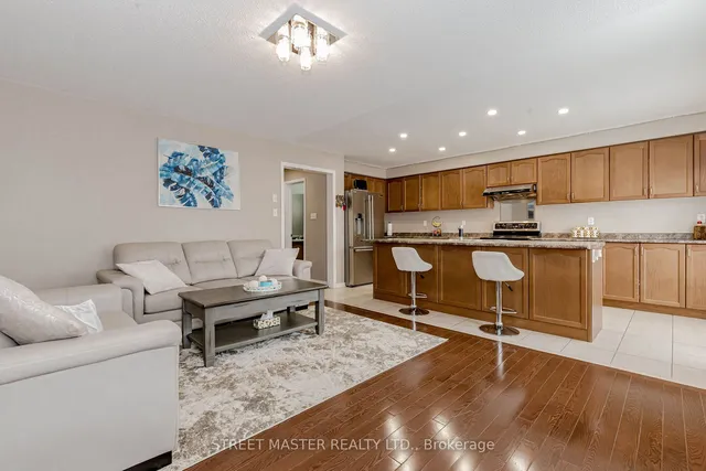 Additional image 22 of 72 Newington Cres