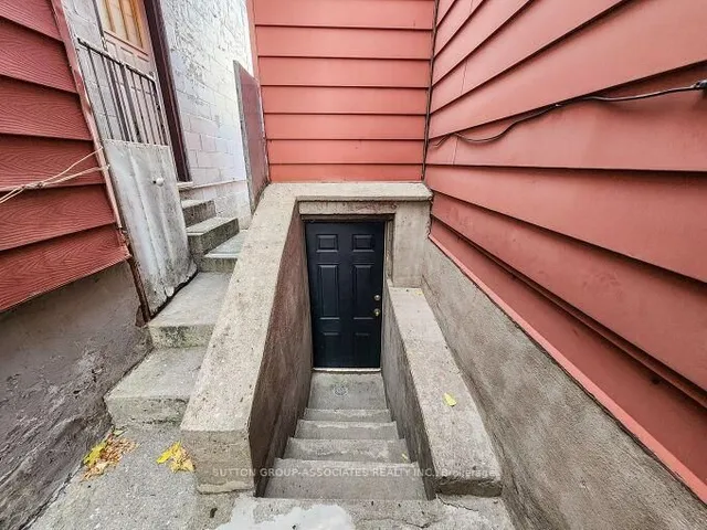 Additional image 34 of 696 Crawford St