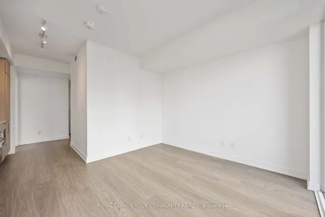 Additional image 11 of 19 Western Battery Rd Unit 917