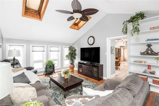 Additional image 18 of 42 Thornwood Dr