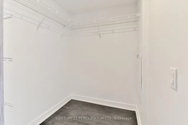 Additional image 11 of 19 Bathurst St Unit 1107