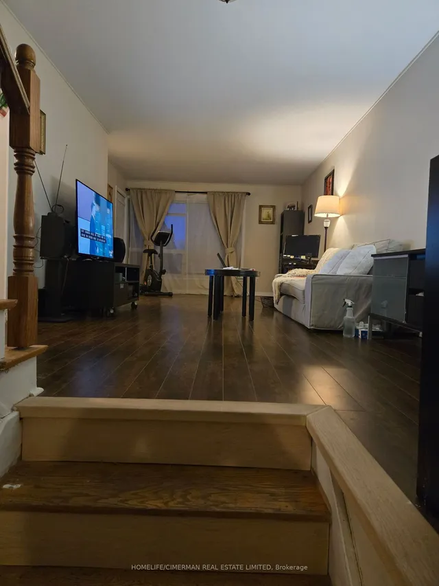 Additional image 19 of 3 Benton St