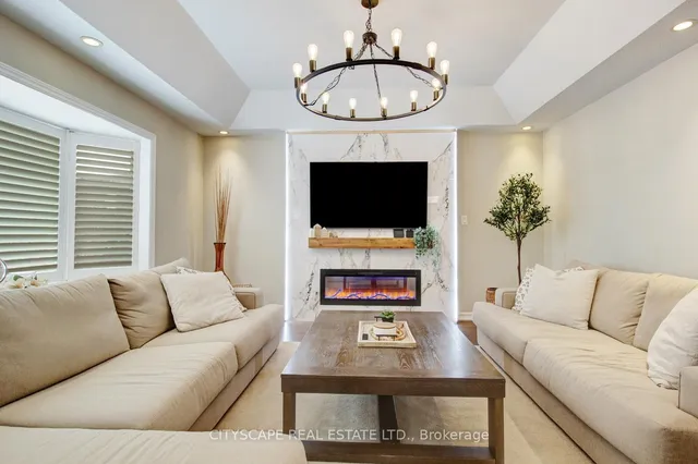 Additional image 12 of 11 Penfold Crt