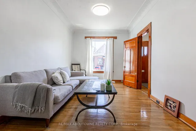 Additional image 6 of 27 Fairview Ave