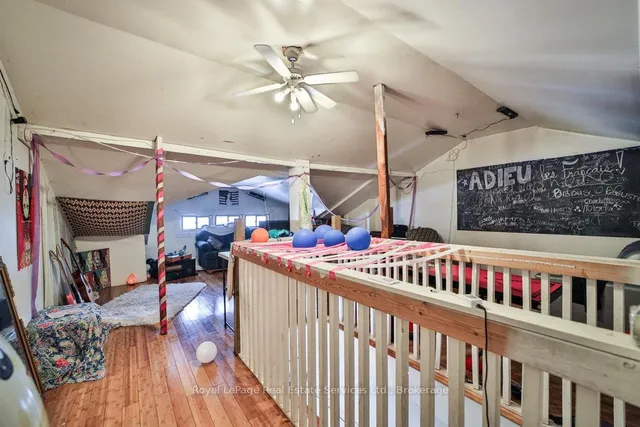 Additional image 30 of 1105 King St