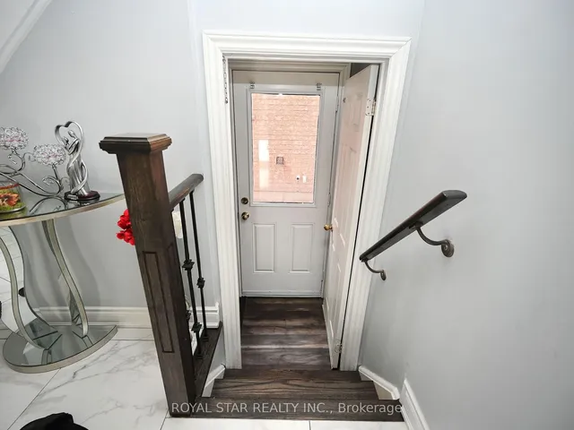 Additional image 32 of 33 Alice Spring Cres