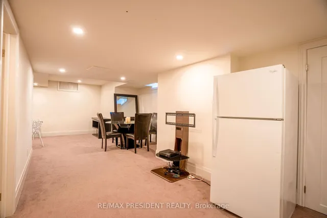 Additional image 44 of 35 Yately St