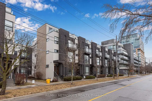 24 Fieldway Rd Unit 8