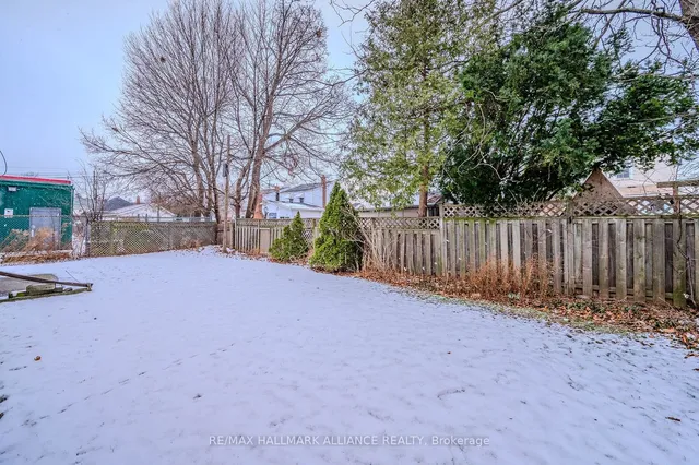 Additional image 23 of 802 KING St Unit 3