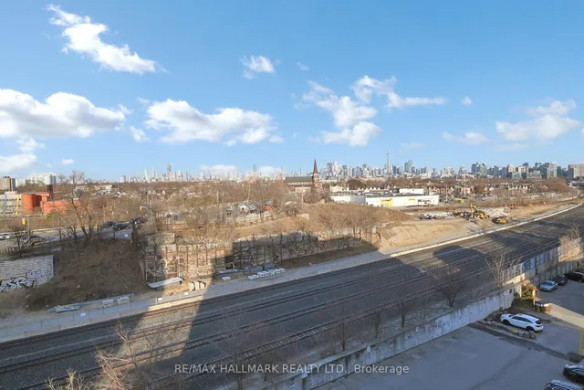 Additional image 9 of 369 Sorauren Ave Unit 604